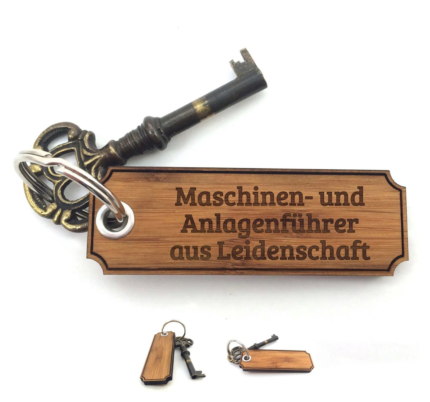 Mr. & Mrs. Panda Schlüsselanhänger Maschinen- und Anlagenführer - Bambus - Geschenk, Diplom, Schlüsselan (Packung, 1-tlg., Schlüsselanhänger Classic Gravur), Einzigartiges Design von Mr. & Mrs. Panda