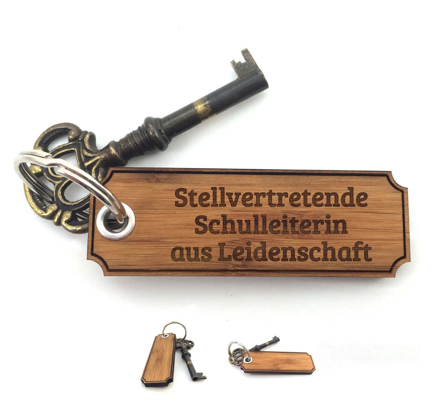 Mr. & Mrs. Panda Schlüsselanhänger Stellvertretende Schulleiterin - Bambus - Geschenk, Ausbildung, Gratu (Packung, 1-tlg., Schlüsselanhänger Classic Gravur), Mit Naturöl versiegelt von Mr. & Mrs. Panda