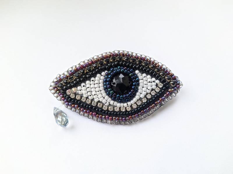 Augenbrosche, Anstecknadel, Perlen, Träne, Iris, Pupille, Schmuck Augenbrosche, Anstecknadel, Perlen, Träne, Iris, Pupille, Schmuck von MrBearFamily
