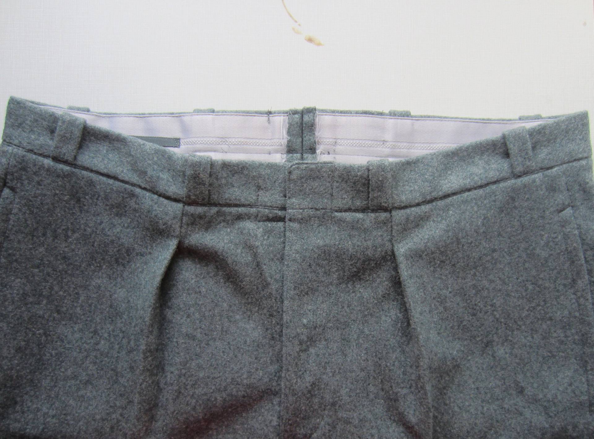 Vintage Schweizer Armee Feldhose Aus Den 60'er Jahren von MrBillsHaberdashery