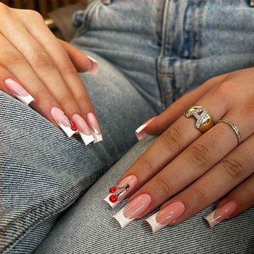 24 Stück Eckig Press on Nails - Weiß Französisch Cherry Süß Fake Nails, Coffin Stiletto, Vollabdeckung Kunstnägel mit Nagelkleber, Acryl Künstliche Fingernägel für Frauen & Mädchen DIY (Rot Kirsche) von MrCuvaryas
