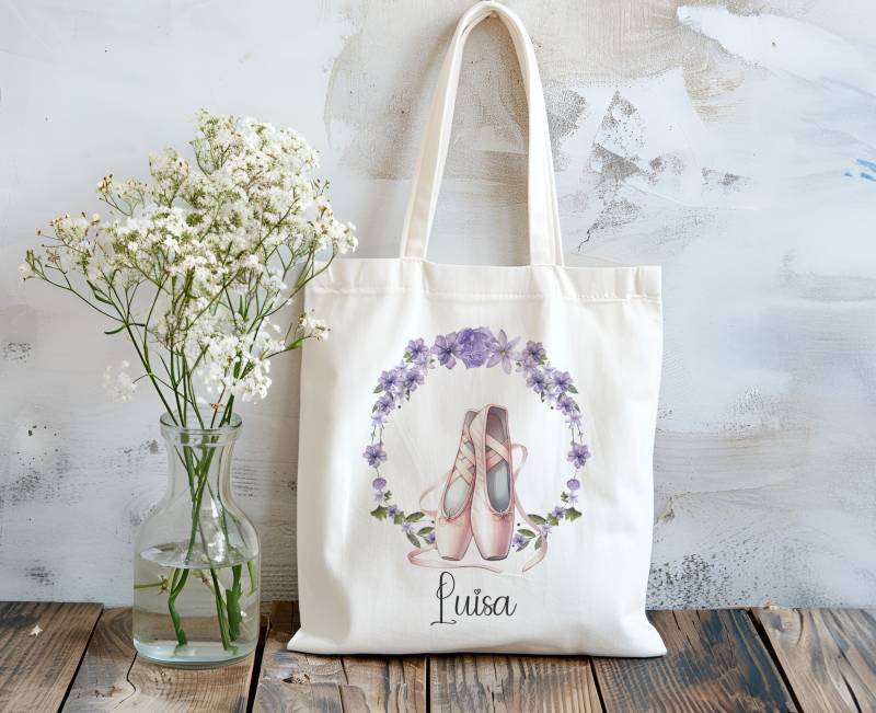 Baumwolltasche - Ballettschuhe Blumenkranz Ballerina Stofftasche Einkaufstasche Personalisiert Mit Name Turnbeutel- Wunschname von MrMrsPresentDE