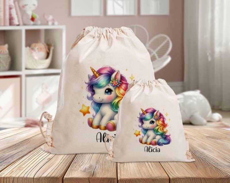 Personalisierter Turnbeutel - Regenbogen Einhorn Sitzend Kindergarten Schule Mit Name Sporttasche Rucksack Wechselkleidung von MrMrsPresentDE