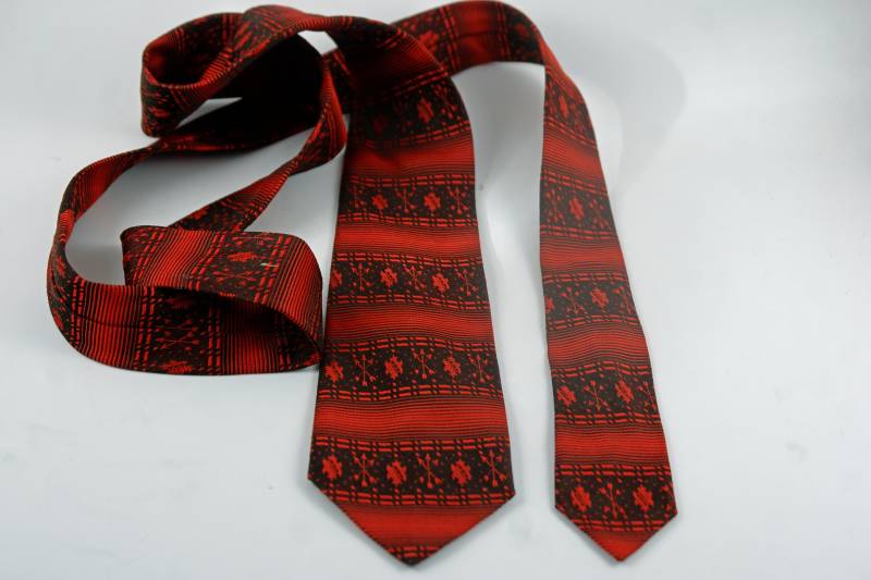 Mitte 1960 Krawatte/ Seidenbrokat Mitte 1960 Krawatte/ Seidenbrokat von MrsBabbitts