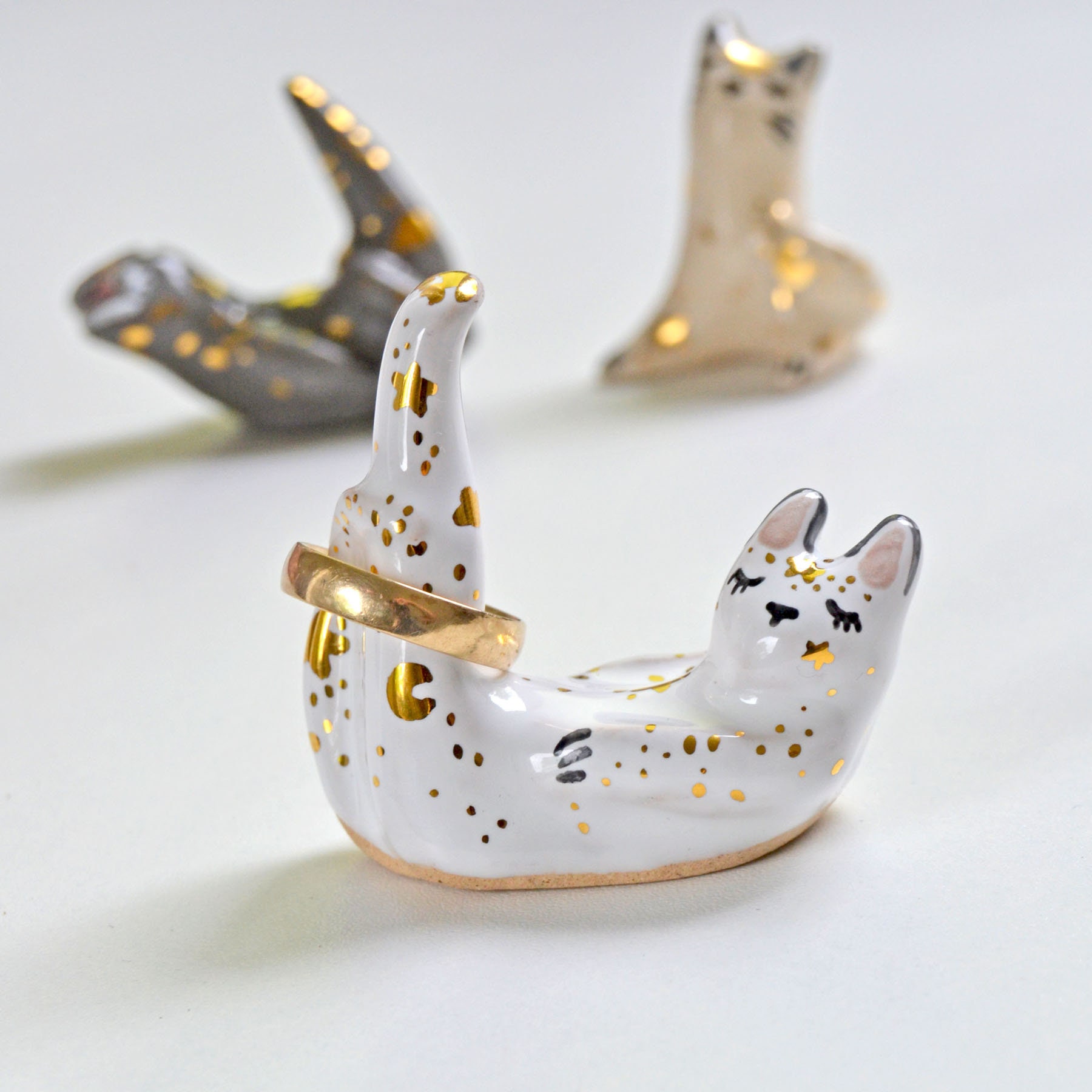 Katzen Ringhalter, Geschenk, Keramik Figur, Schmuck Aufbewahrung Idee, Liebhaber Katze Geschenkidee von MrsBiscuitArt