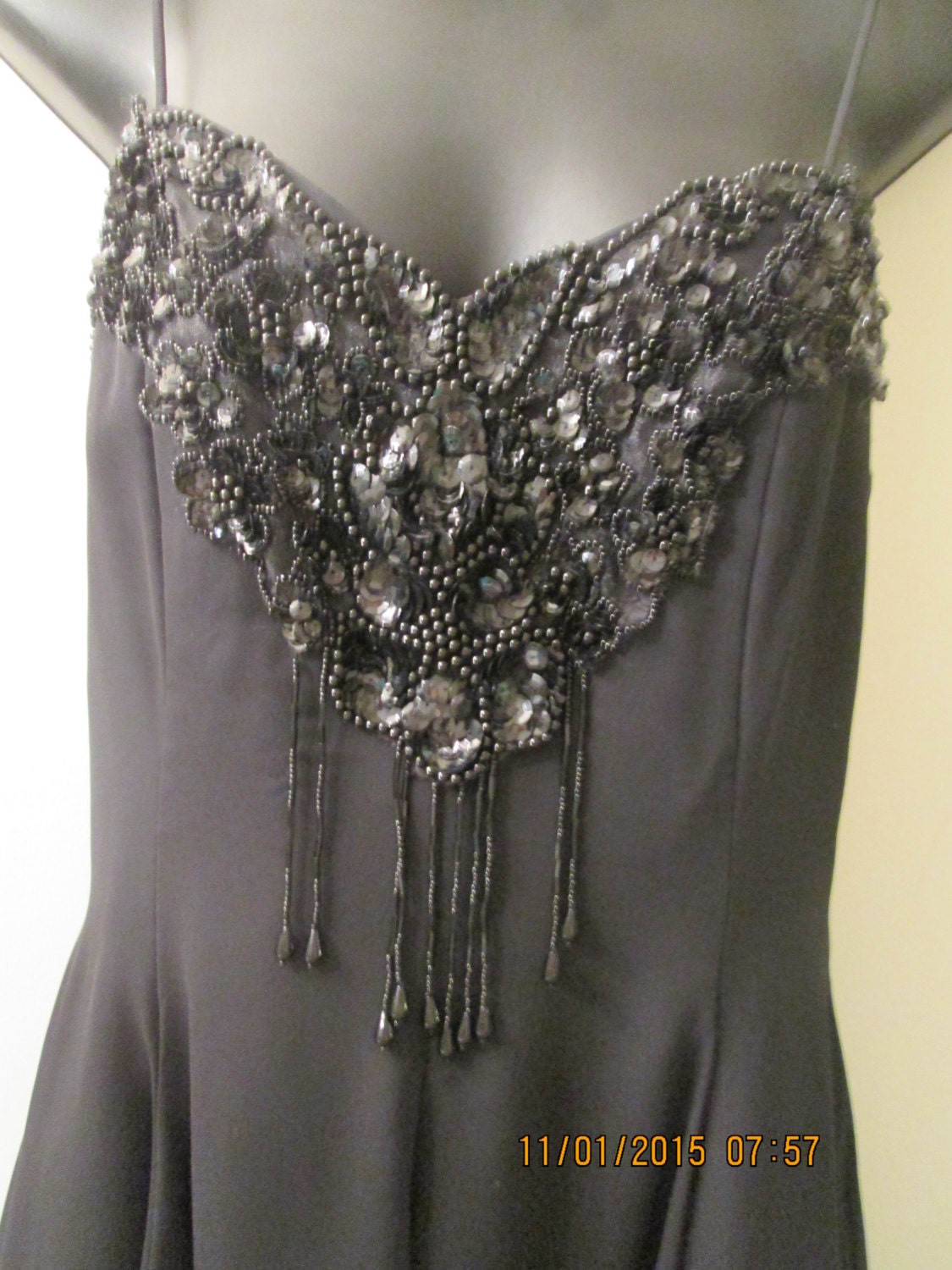 Hw Kollektionen Vintage Made in The Usa Formal Prom Black Jet Bead Front Short Rüfled Swing Hem Dress Gr. 12 Poly Chiffon von MrsHummelsBasement