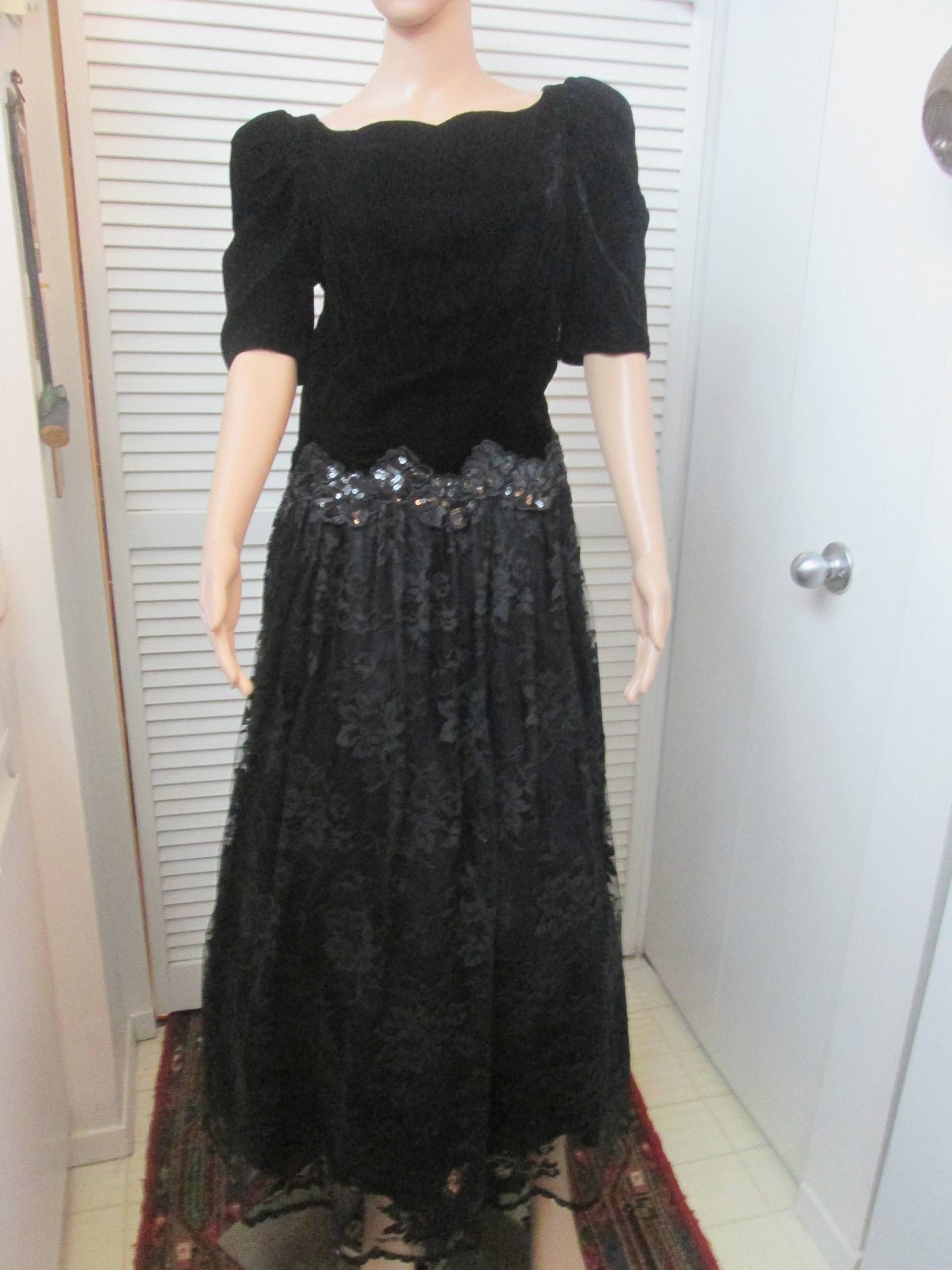 Jahrgang Scott Mcclintock Formale Schwarzen Samt Mit Spitze Und Perlen Taille Kleid Reifrock Unterrock Gala Wunderschöne von MrsHummelsBasement