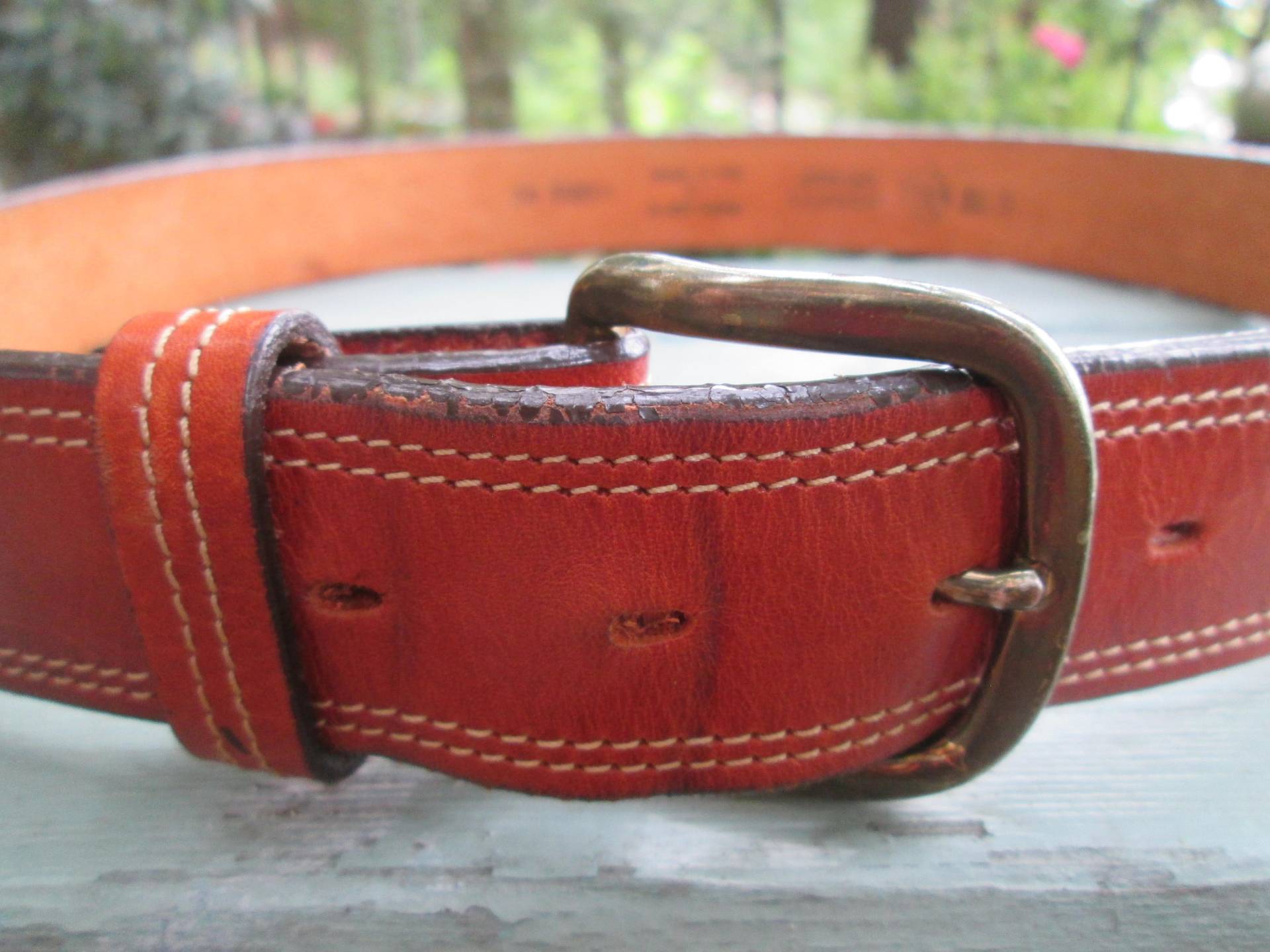 Vintage Hand Punzierter Und Geflochtener Brauner Leder Gürtel Mit Messing Schnalle. Hergestellt in Den Usa Handgefertigter Westerngürtel. Größe von MrsHummelsBasement