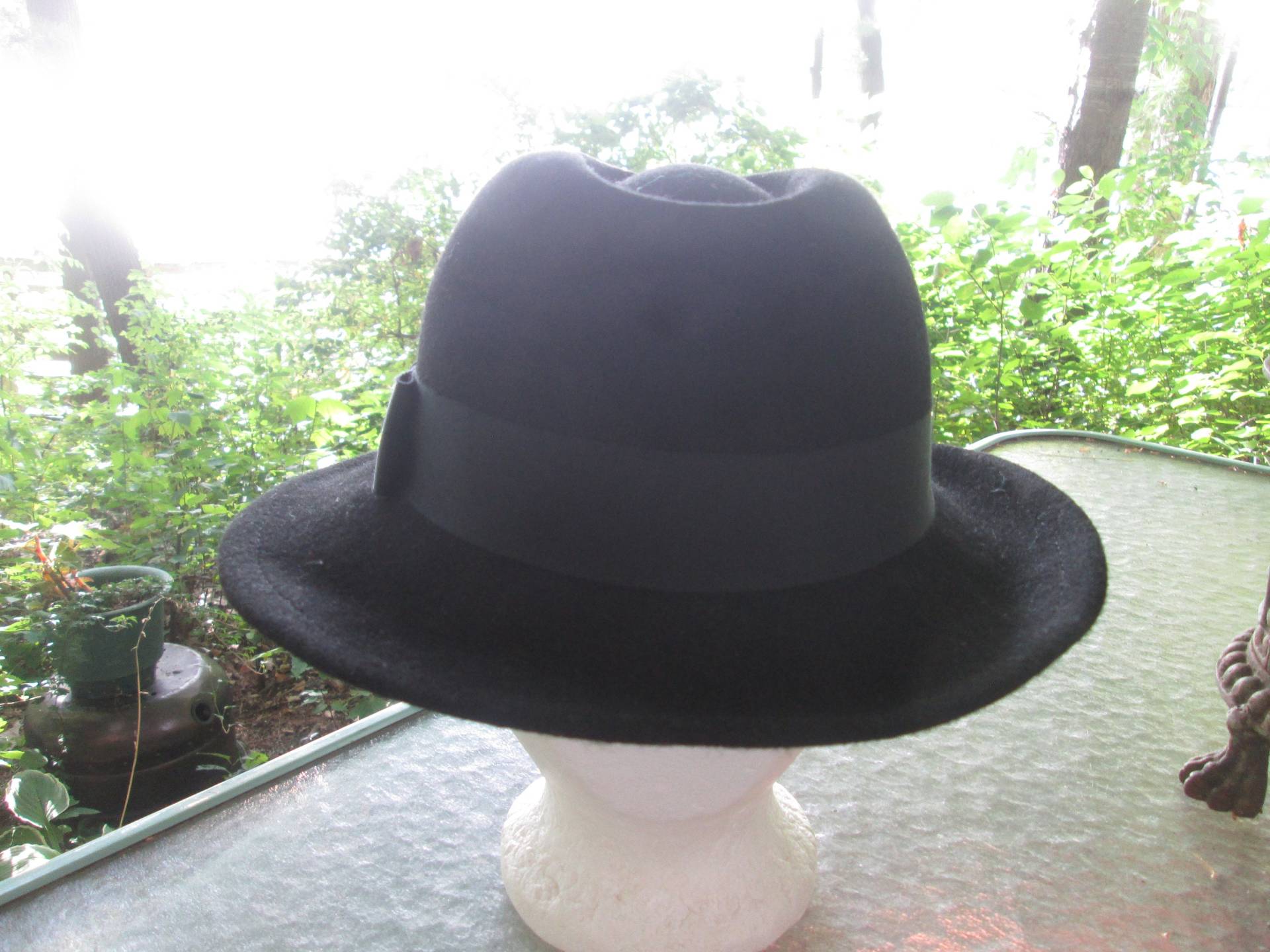 Vintage Nib Tags Auf Schwarze Wolle Filz Fedora Stil Hut Street Smart Label Gemacht Usa Boho Chic Mod Retro Grosgrain Band von MrsHummelsBasement