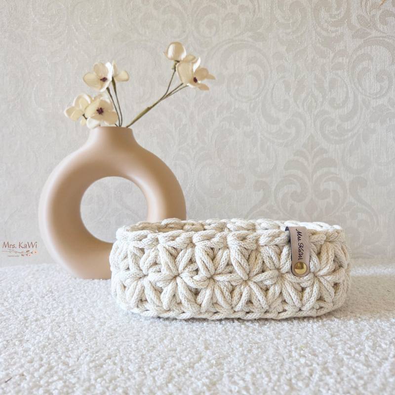 Gehäkelter Brillenparkplatz Im Jasminmuster | Boho Brillenhalter Brillenablage Handarbeit Geschenkidee Mrskawi von MrsKaWi