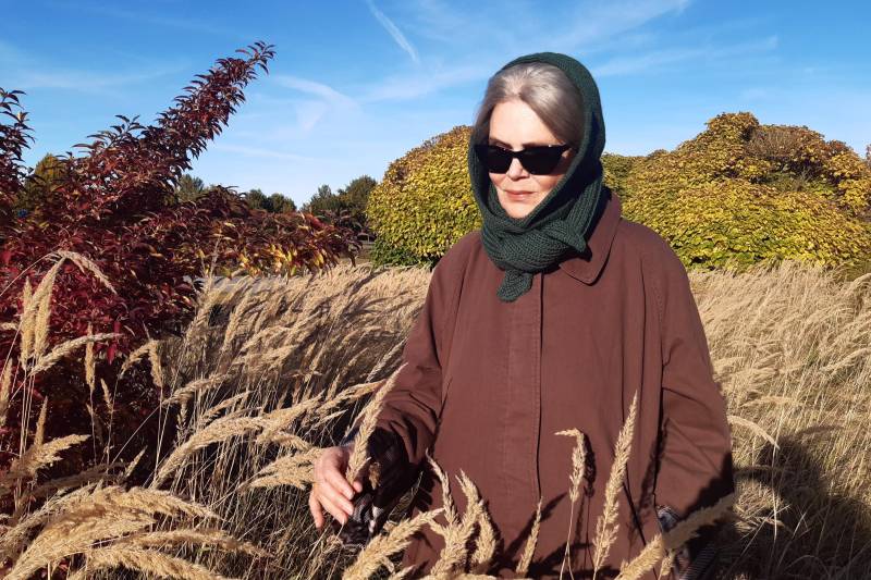 Mützenschal in Flaschengrün Aus Weicher Wolle/Handgestrickt Im Halbpatentmuster Unikat von MrsLisbeth