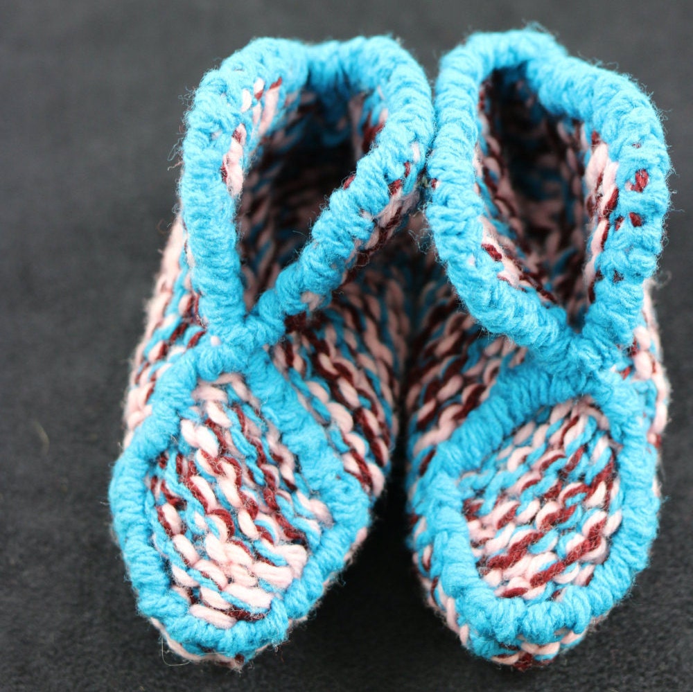 Baby Kleinkind Booties, Hausschuhe, Hausschuhe Kleinkind, Unisex, Jungen, Mädchen , Handgestrickt, Blau Sofort Lieferbar Baby Kleinkind Booties, Hausschuhe, Hausschuhe Kleinkind, Unisex, Jungen, Mädchen , Handgestrickt, Blau Sofort Lieferbar von Mrsbshopetsy