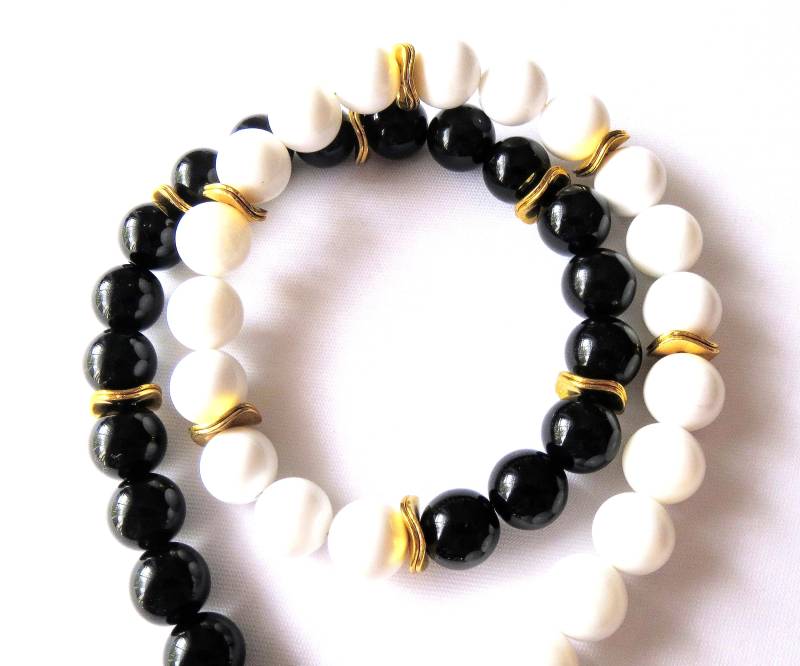 Jade-Onyx Kette Collier Edelsteinkette Edelsteinschmuck Schwarz-Weiß Natürliche Perlen Unisexkette Geschenkidee von MsSchmuck