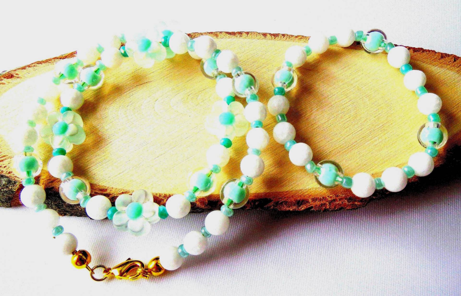 Jade-Schmuckset Kette Und Armband Mit Natürlichen Jade Perlen Acryl-Blumen Mädchenschmuck Kinderschmuck von MsSchmuck