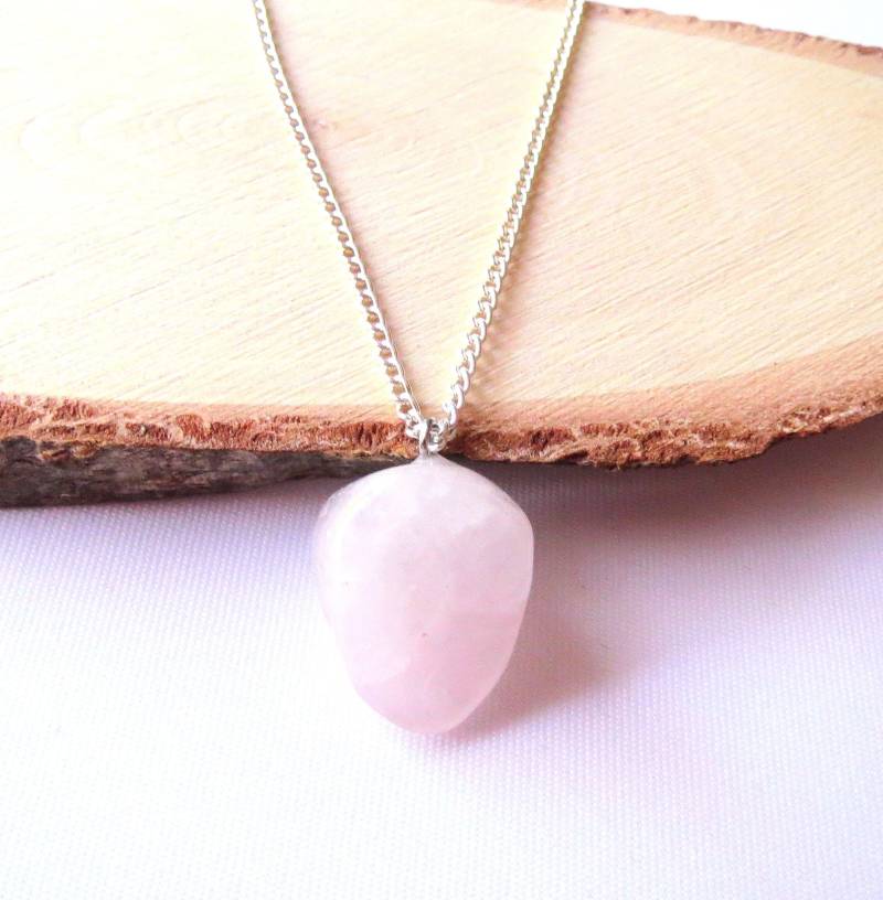 Kette Mit Rosenquarz-Anhänger Trommelstein Bruchstein Edelstein Chakra-stein Für Die Liebe Unisex Geschenkidee von MsSchmuck
