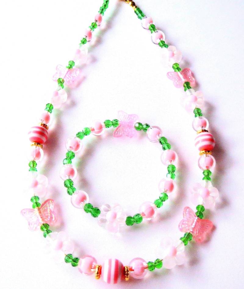 Mädchenschmuckset Kette Und Armband Mit Blumen Perlen Schmetterlingen Aus Harz Glas Acryl Schmucksets Mädchenschmuck Kinderschmuck von MsSchmuck