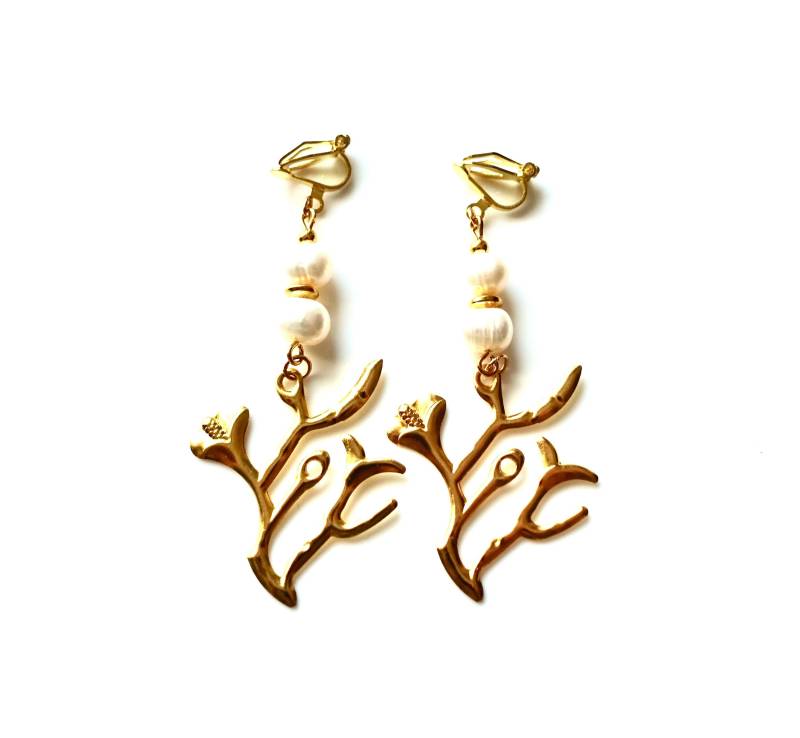 Ohrclips Mit Echtgold Vergoldeten Calla Blumen Und Süßwasserperlen Ohrschmuck Unisex Geschenk Geburtstag Hochzeit Jubiläum von MsSchmuck