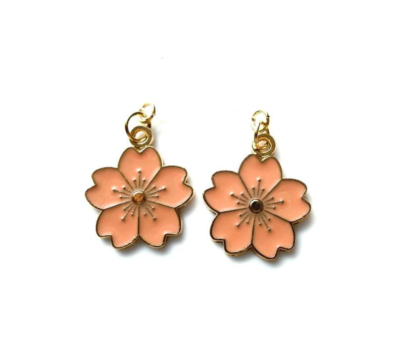 Verschiedene Ohrclips/Ohrhänger Mit Lachsfarbiger Sakura-Blüte Ohrschmuck Frauen Und Mädchenschmuck Kirschblüte Geschenkidee Geburtstag von MsSchmuck