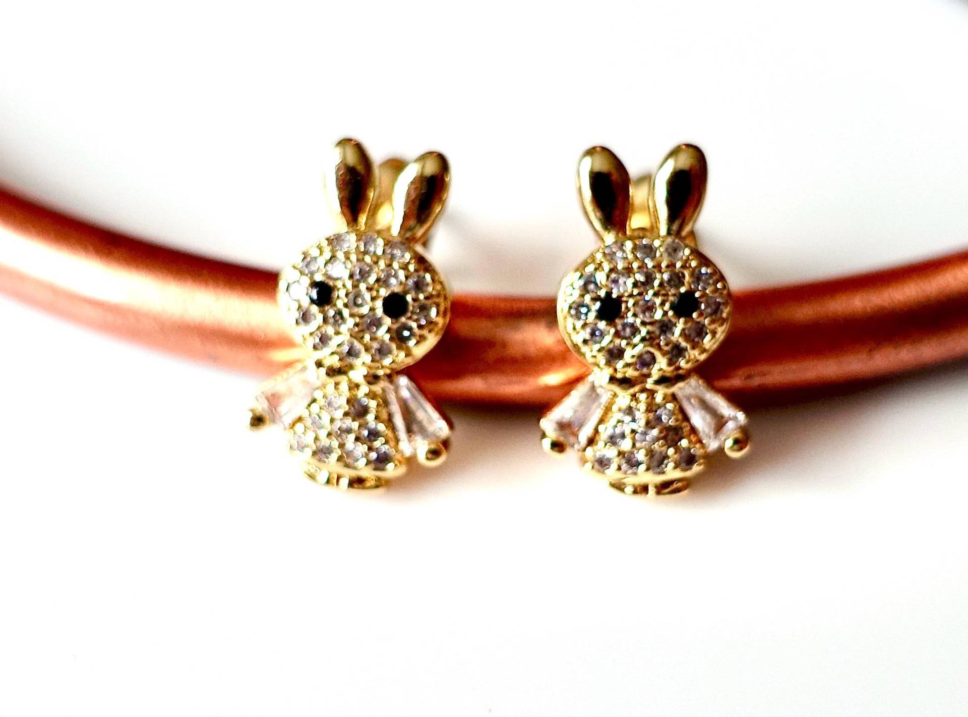 Ohrstecker 18K Vergoldet Kaninchen Aus Messing-Zirkonia Ohrschmuck Kinderschmuck Ohrstecker 18K Vergoldet Kaninchen Aus Messing-Zirkonia Ohrschmuck Kinderschmuck von MsSchmuck