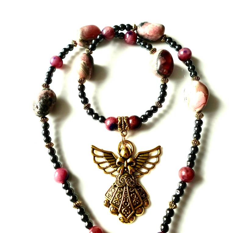 Rhodonit-Sugilith-Hämatit Kette Mit Großen Engel-Anhänger Halskette Perlen Anhänger Boho Und Hippie Unisex von MsSchmuck