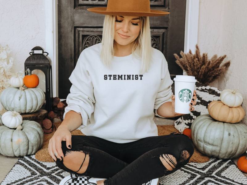 Steminist Sweatshirt - Steminist Geschenk - Frauen in Mint Tech Pullover - Mädchen, Die Code Mädchen von MsSoftwareEngineer