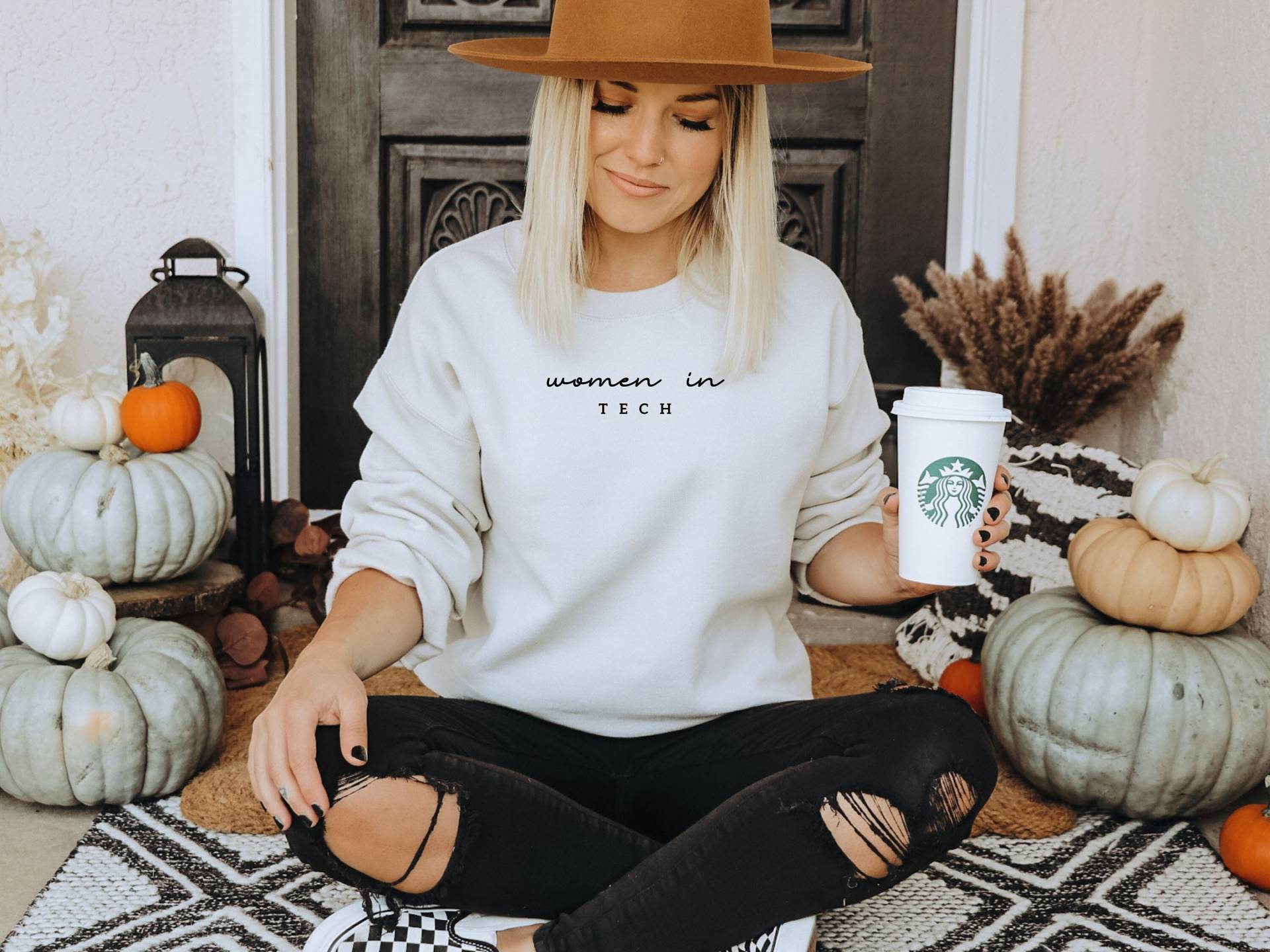 Women in Tech Sweatshirt - Sweater - Frauen Die Code - Software Engineer Ux Designer Steminist - She Codes Women in Tech Sweatshirt - Sweater - Frauen Die Code - Software Engineer Ux Designer Steminist - She Codes von MsSoftwareEngineer