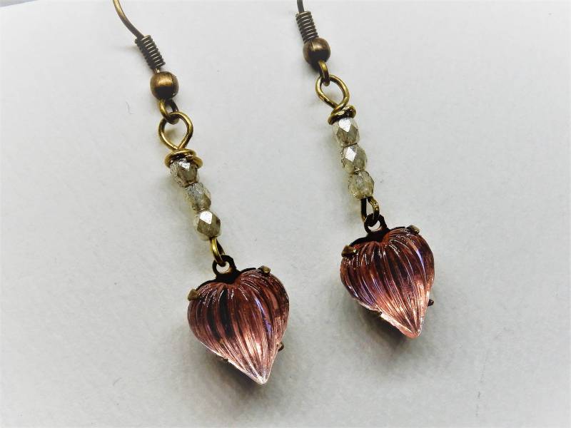 Herz-Ohrringe, Rosa Ohrringe, Valentine Vintage Strass Herz Ohrringe von Msemrick