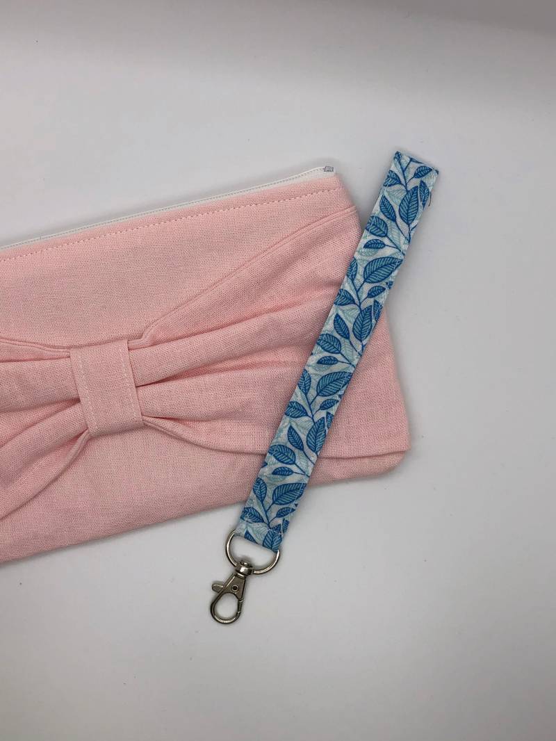 Blauer Blätter Schlüsselanhänger - Schlüsselanhänger, Schlüsselanhänger Armband, Teen Car Accessoires, Blaues Kurzes Schlüsselband Blauer Blätter Schlüsselanhänger - Schlüsselanhänger, Schlüsselanhänger Armband, Teen Car Accessoires, Blaues Kurzes Schlüsselband von MtnLilyBoutique