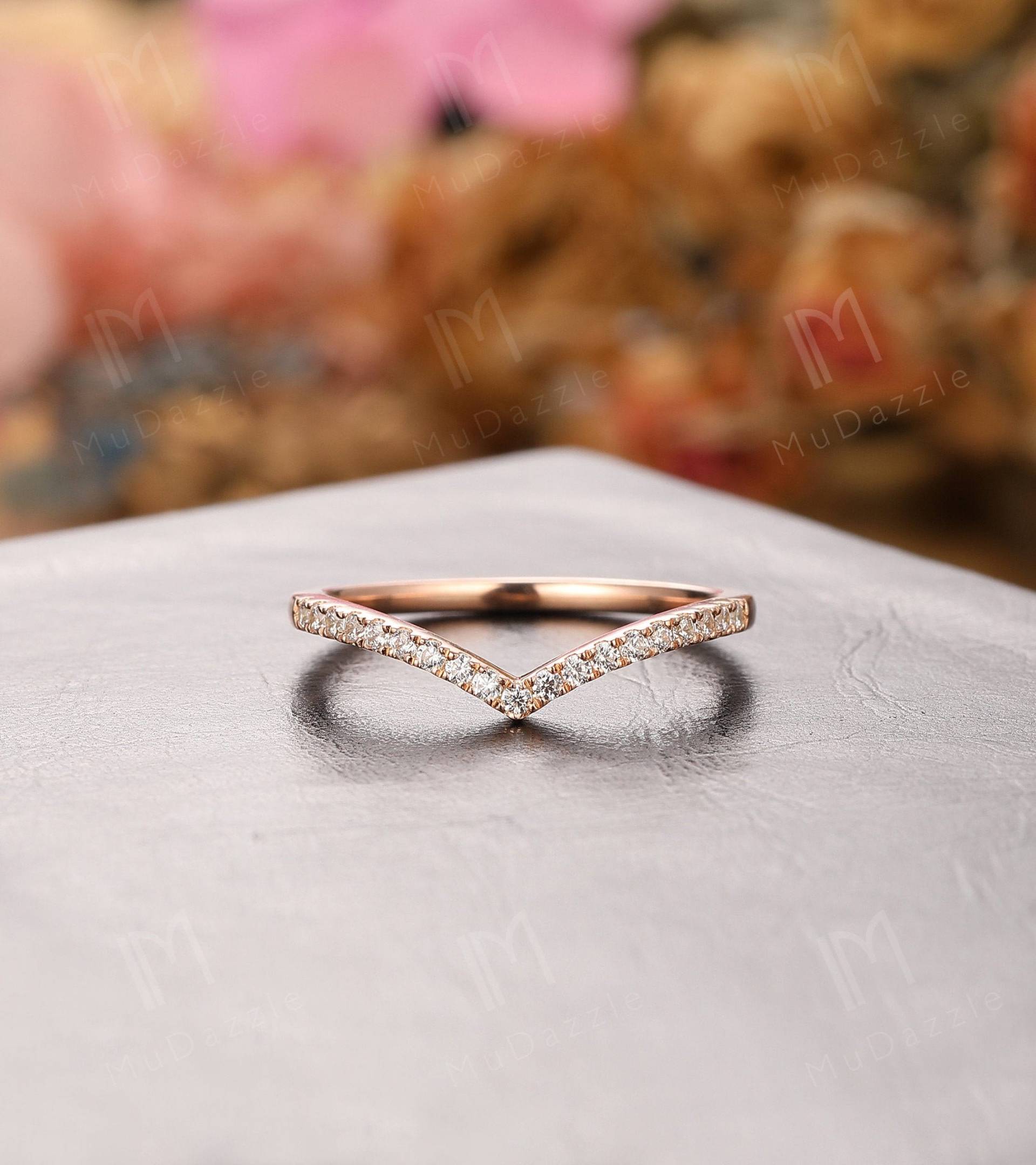 Pave Set Moissanite Ring-Enhancer/Tiara Ehering Band Solid Gold Simulierter Diamant Brautring Antique Gem Ring Guard von MuDazzle