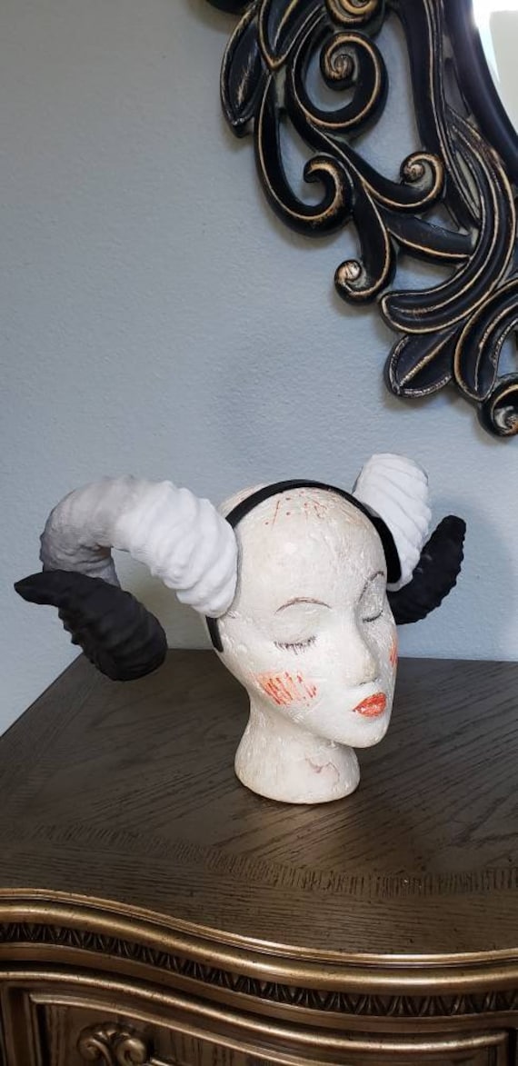 3D Gedrucktes Widder Horn Haarband Swirly Cosplay Kostüm von MudandMajesty