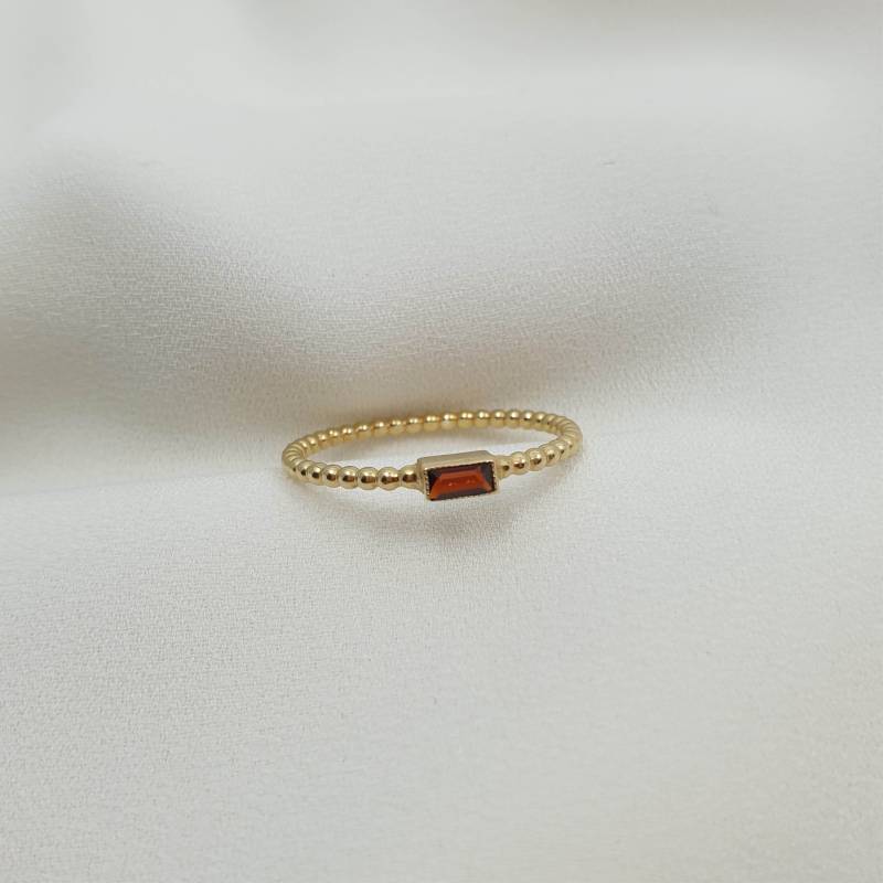Kugelring Granat Edelstein Kügelchenring 585 Gelbgold 14 Karat Stapelring Fein Massiv Filigran Handarbeit von MuellerCollection
