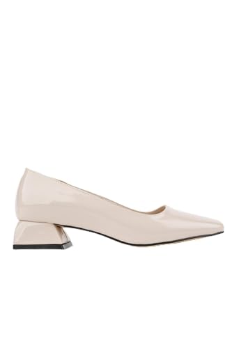 Muggo Lilith Damen Freizeitschuhe mit quadratischem Zehenbereich und kurzem Absatz (Beige Patent, EU-Schuhgrößensystem, Erwachsene, numerisch, Größe M, 40) von Muggo