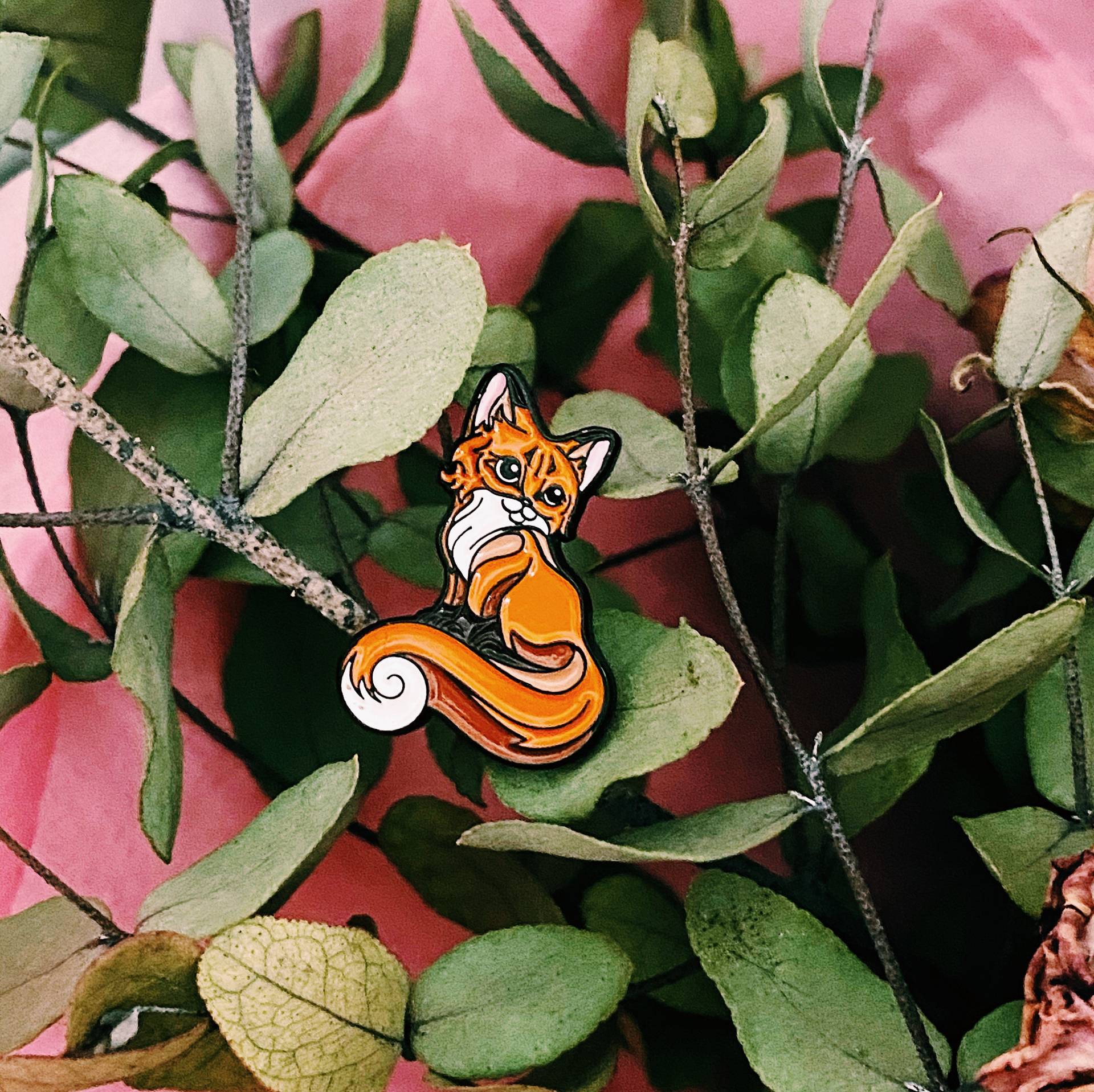 Foxy Emaille Pin, Fuchs Pin Anstecker, Niedliche Tier Brosche, Lapel Kawaii Accessoire, Niedliche Anstecker Foxy Emaille Pin, Fuchs Pin Anstecker, Niedliche Tier Brosche, Lapel Kawaii Accessoire, Niedliche Anstecker von MugsAndPins