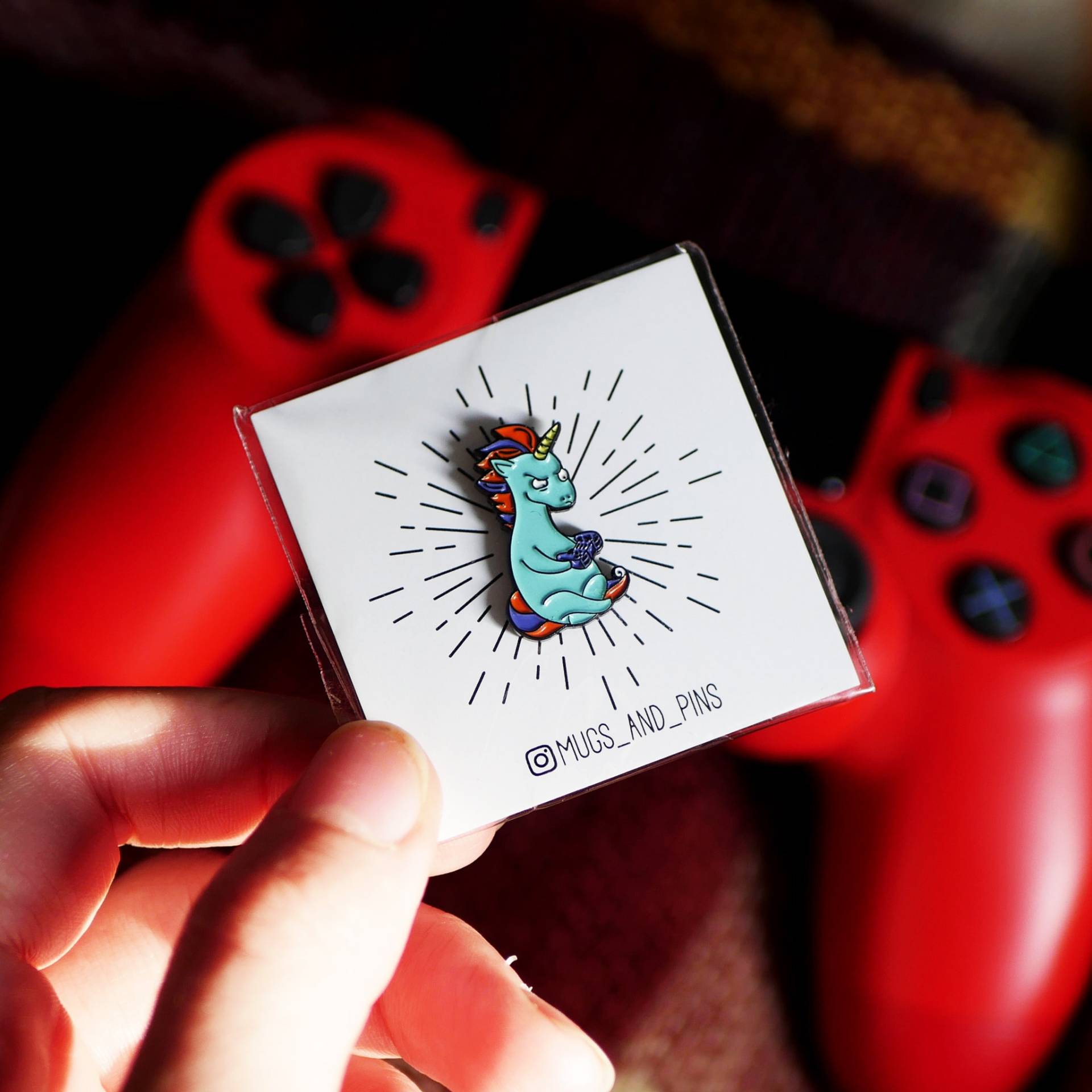 Gamer Emaille Pin, Videospiel Anstecknadel, Einhorn Pin Abzeichen, Kawaii Hübsches Einhorn, Brosche, Geschenk Gamer Emaille Pin, Videospiel Anstecknadel, Einhorn Pin Abzeichen, Kawaii Hübsches Einhorn, Brosche, Geschenk von MugsAndPins