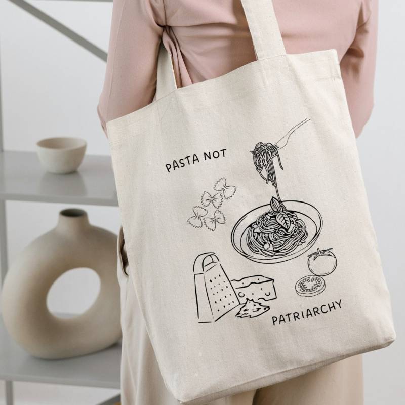 Pasta Not Patriarchy Feminism Tote Bag Noodle Lover Gift Feminist Quote Empowered Women Equality Y2K Bestie Italian Cheese 90S Food Italy von PricelessMomentsDE