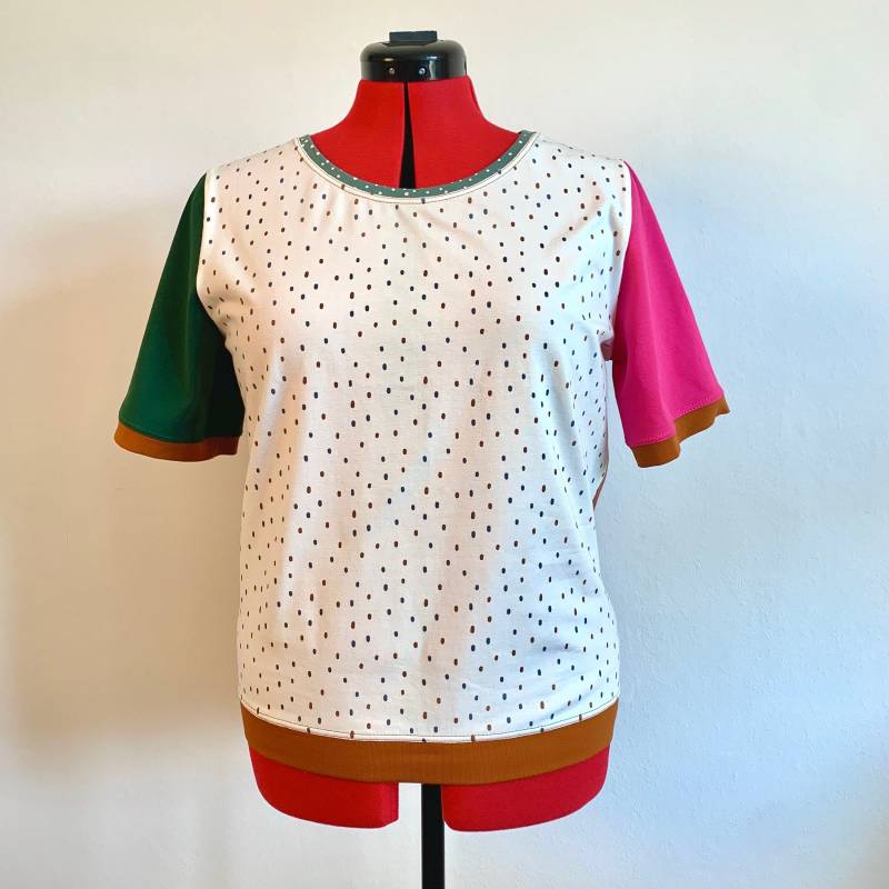 Buntes Kurzarm Tshirt Damen Größe L Tupfer Mit Grün Und Pink Braun von MujeGoods