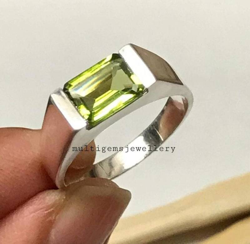 Peridot Silberring/925 Sterling Silber Ring Vintage August Birthstone Oktagon Edelsteinring Schöner Für Frauen von Multigemsjewellery