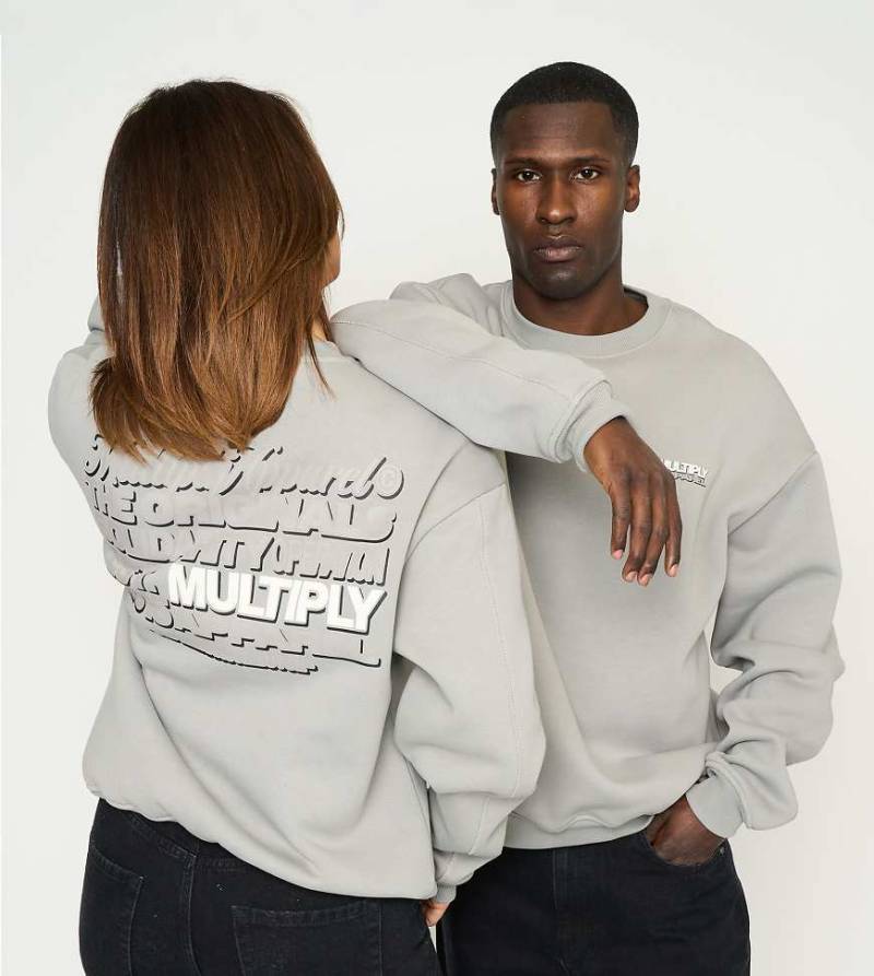 Multiply Apparel - Compassion - Oversize-Sweatshirt in ultimativem Grau von Multiply Apparel