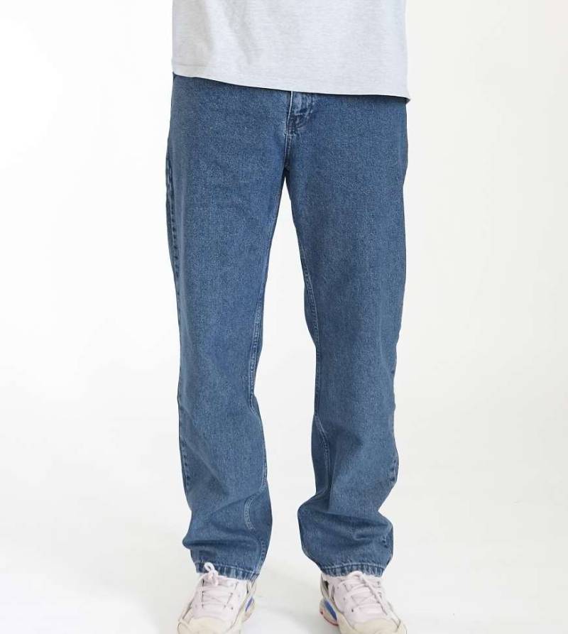 Multiply Apparel - Slick - Gerade geschnittene, weite Jeans in Hellblau von Multiply Apparel