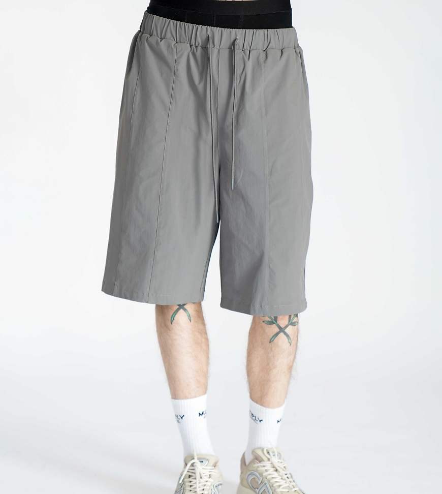 Multiply Apparel - Streamlined Multitude - Shorts in Gargoyle-Schwarz Multiply Apparel - Streamlined Multitude - Shorts in Gargoyle-Schwarz von Multiply Apparel