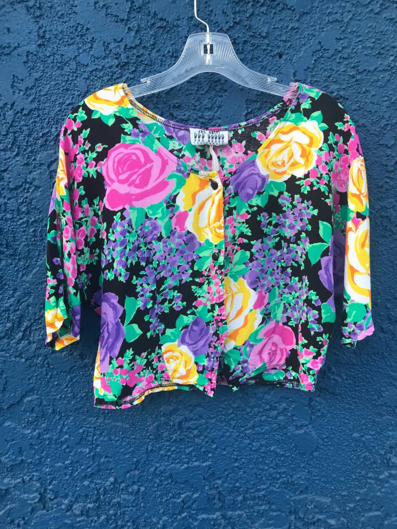 80Er Jahre Blumen Crop Top von MumbleMarket