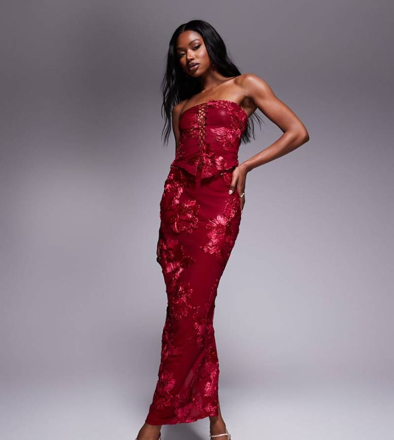 Murci - Exclusive - Gerader Maxirock aus Netzstoff in Rot mit strukturierter Blumenapplikation, Kombiteil von Murci