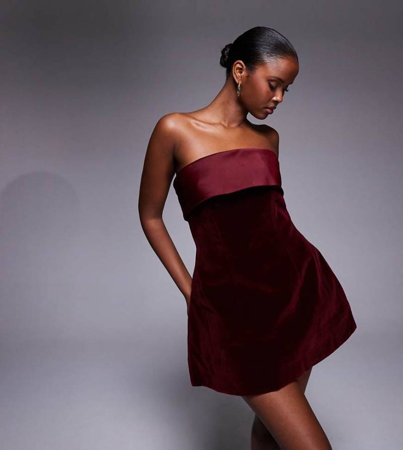 Murci - Exklusives Minikleid aus Samt in Burgunderrot mit Satinbesatz von Murci