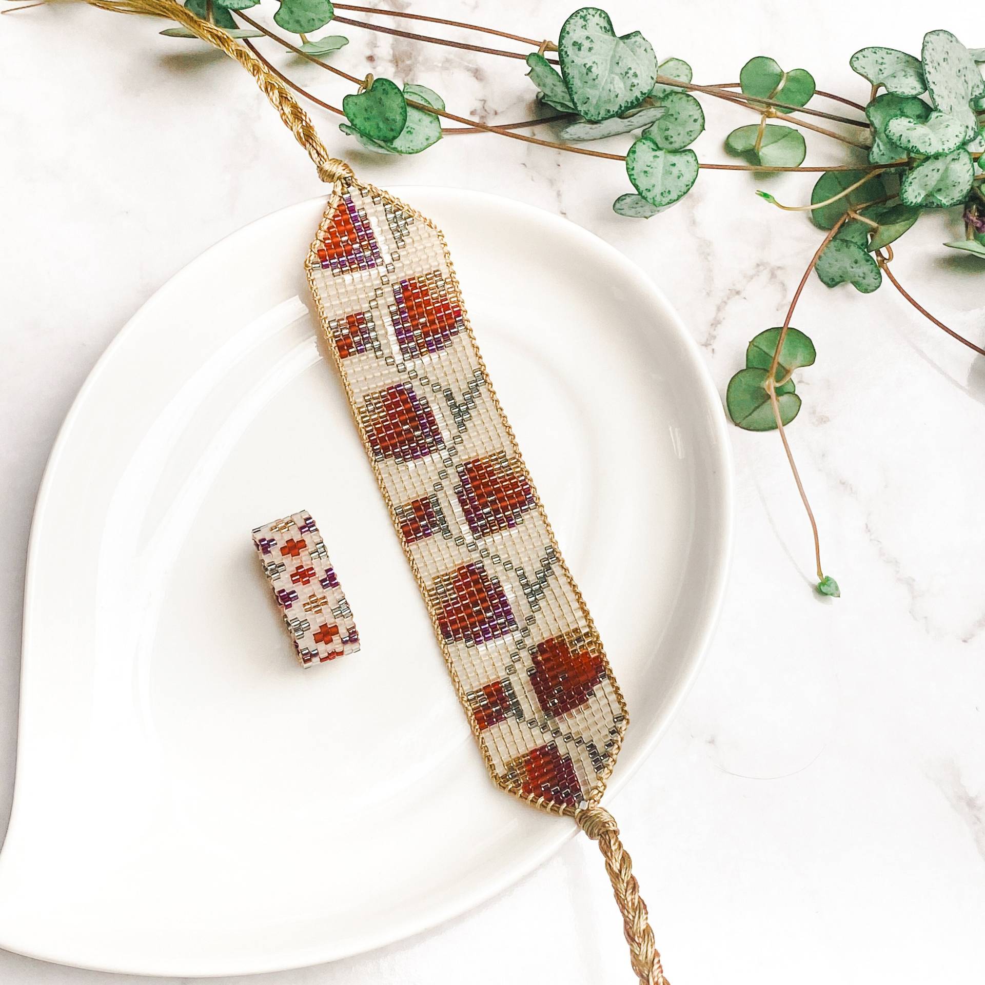 Breites Rosen Armreifen Set - Selbstfürsorge Geschenk Für Sie, Floraler Schmuck Geschenkset Pflanzenliebhaber Einzigartiges Handgefertigtes von MureliBeads