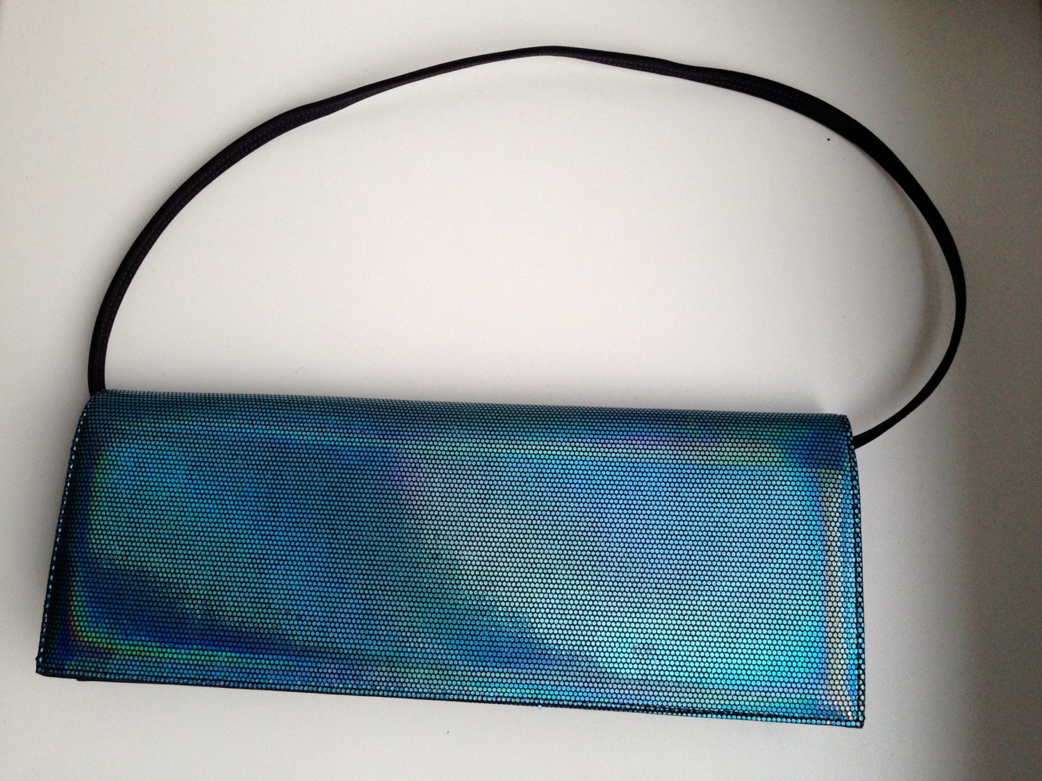 1990Er Jahre Blaue Glitzer-Clutch Di Sandro 1990Er Jahre Blaue Glitzer-Clutch Di Sandro von MurmureVintage