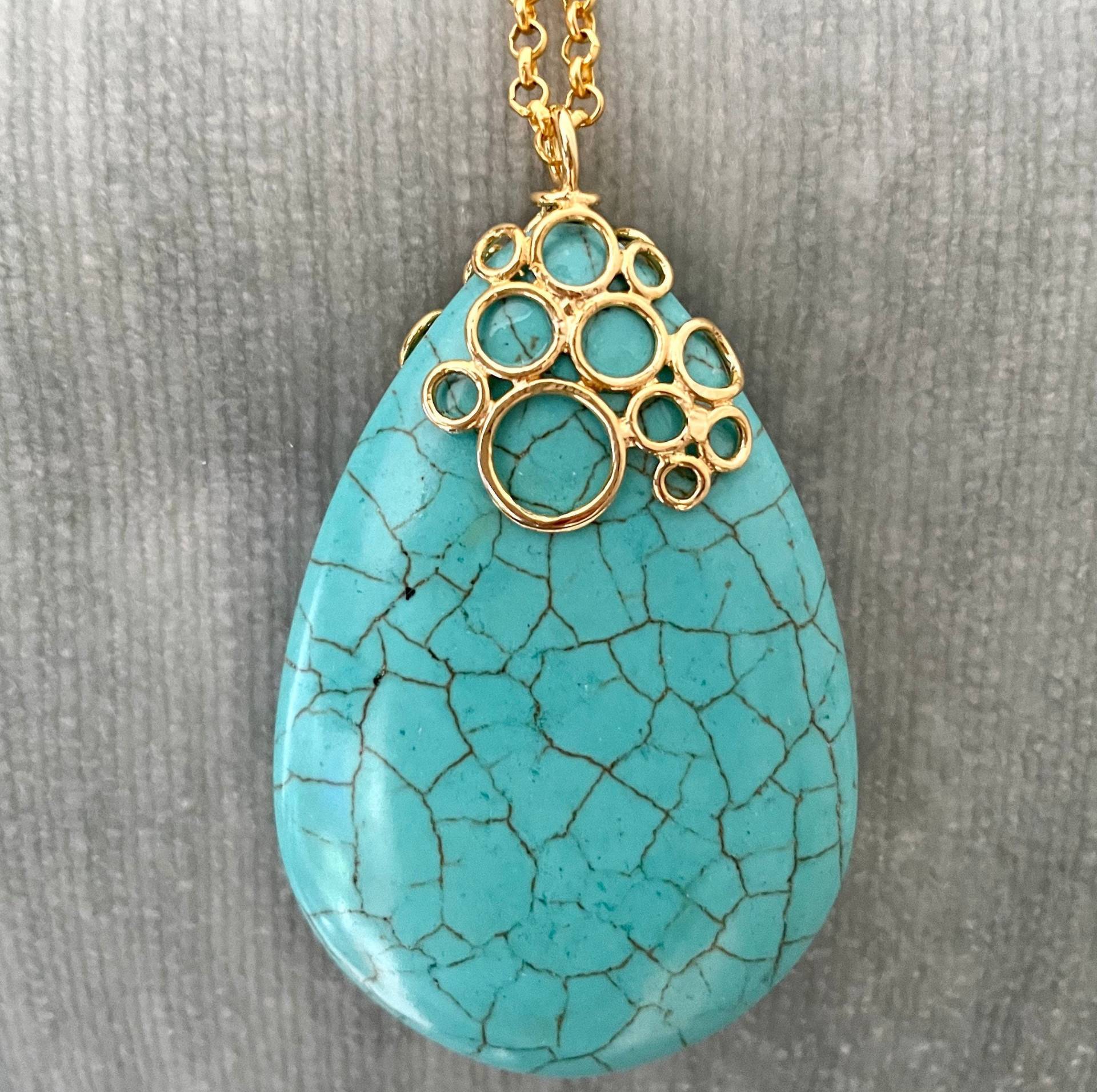 Turquoise Teardrop in 22K Vergoldung Gesetzt...mit Goldkette Auf Bestellung Turquoise Teardrop in 22K Vergoldung Gesetzt...mit Goldkette Auf Bestellung von MurniCo