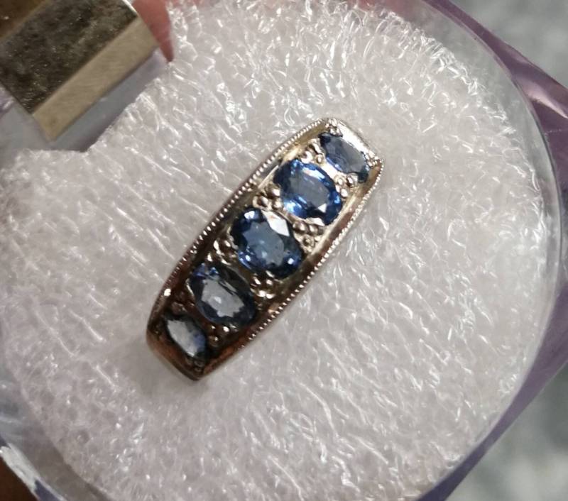 Natürliche Pentaband Loup Mit 5 Steinen Aus Saphiren in Feinsilber Unerhitzt Unbehandelt von Murtazagems