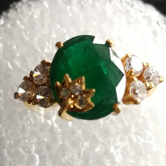 Natürliche Smaragd Ring 22K Gold Hochzeitsgeschenk Günstigen Preis von Murtazagems