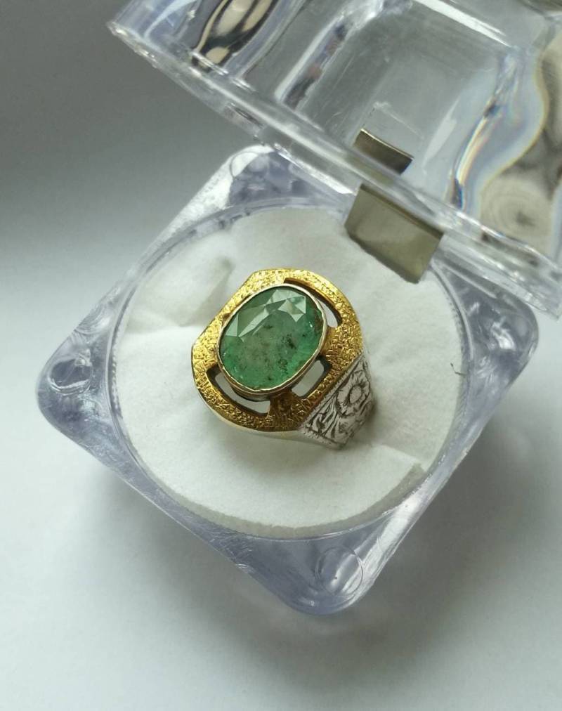 Natürlicher Smaragd Riesige 5 Karat Darüber Unbehandelt von Murtazagems