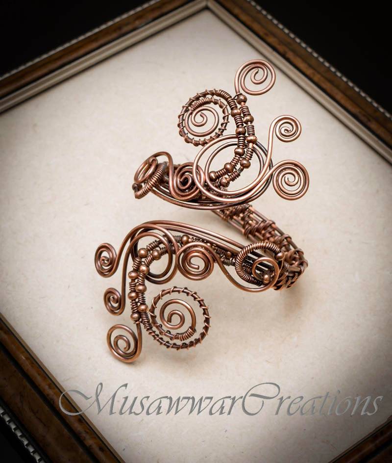 Antike Kupfer Draht Gewickelt Armband Manschette , Armband-Draht Handgemachtes Manschette von MusawwarCreations